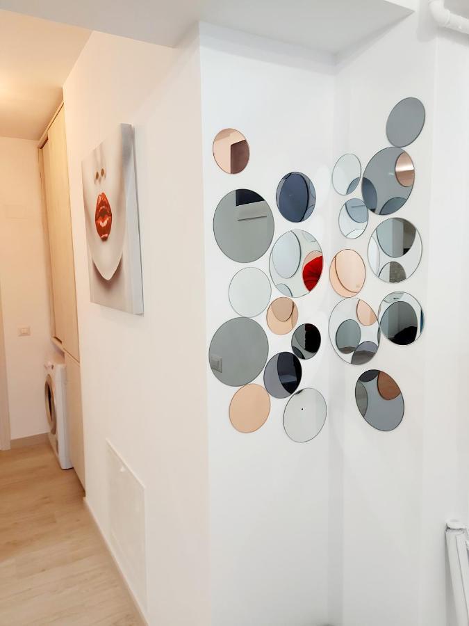 Black&White Suites Craiova Eksteriør billede